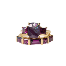 Load image into Gallery viewer, Bi-color Sapphire and Grape Garnet Three-Stone Ring
