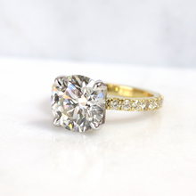 Load image into Gallery viewer, diamond solitaire with scoop micropave diamonds
