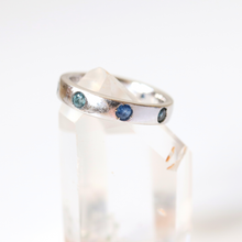 Load image into Gallery viewer, sapphire band ring
